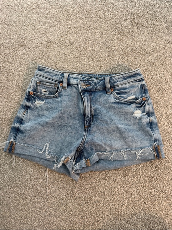 American Eagle Outfitters Pants - American Eagle Mom Short Size 0